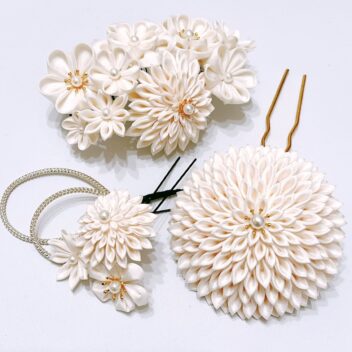 成人式　七五三　花嫁　髪飾り　つまみ細工