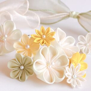 着物を引き立て、一層美しさを際立たせるアクセント