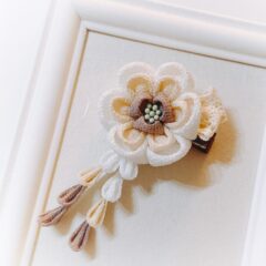 つまみ細工のベビーヘアクリップができるまで